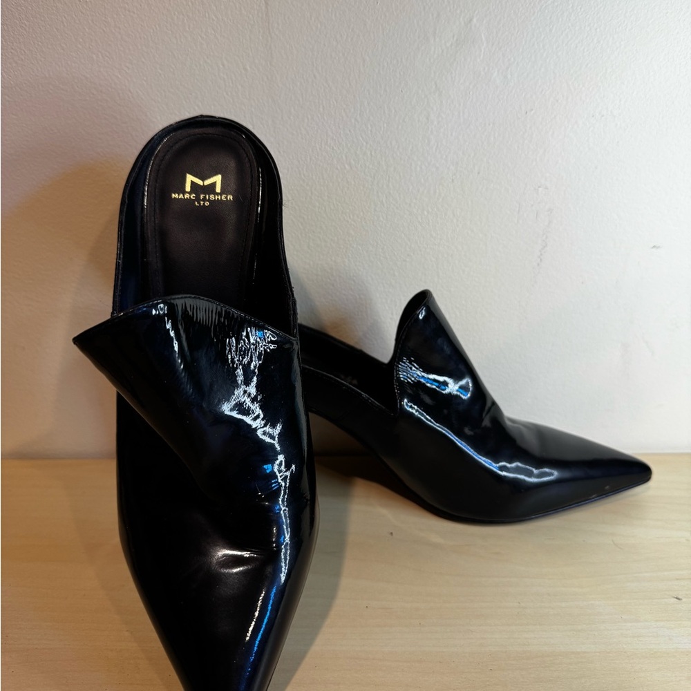 Marc Fisher Black Ankle Boots Sleek Design